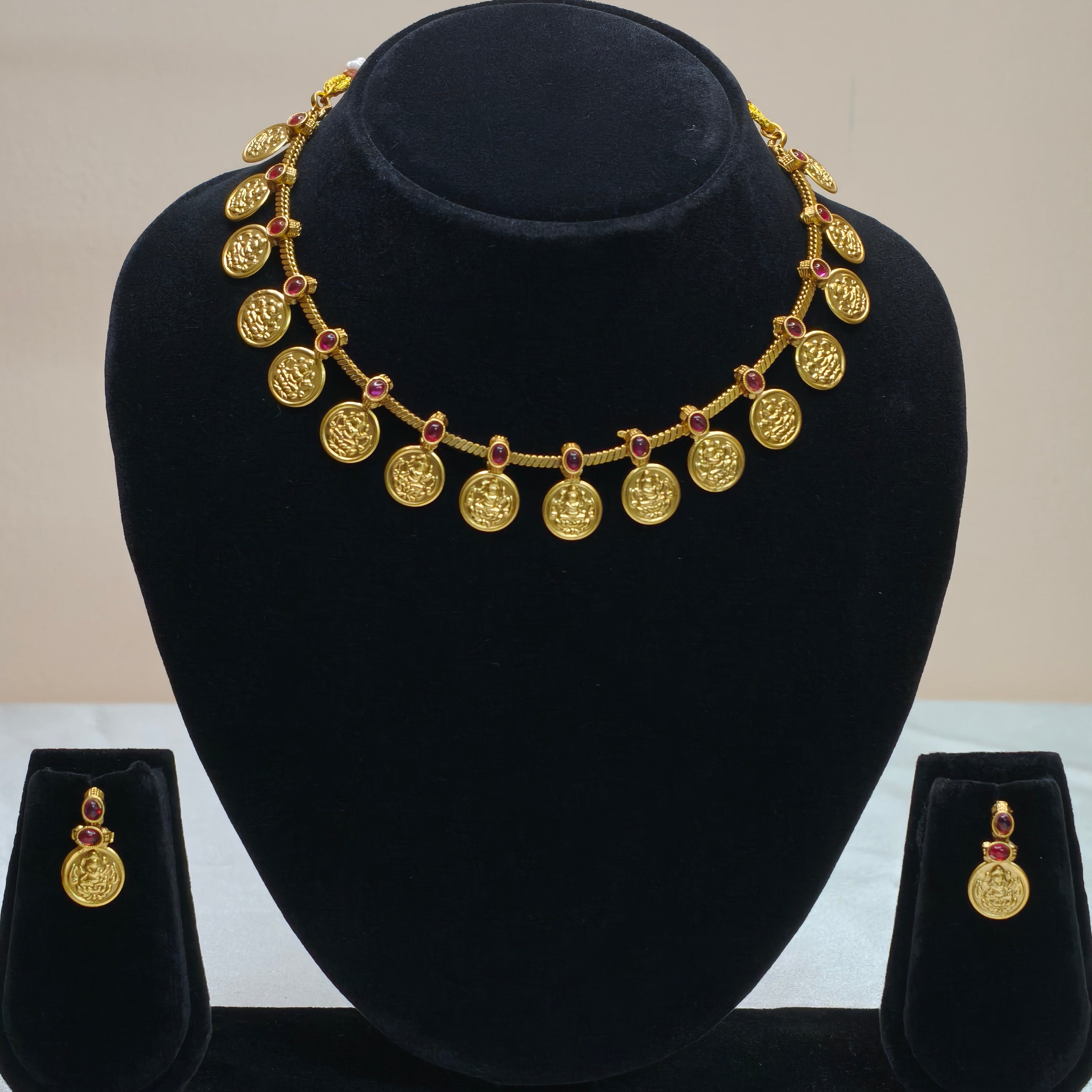 Floral Coin Motif Temple Necklace Set-DD10019