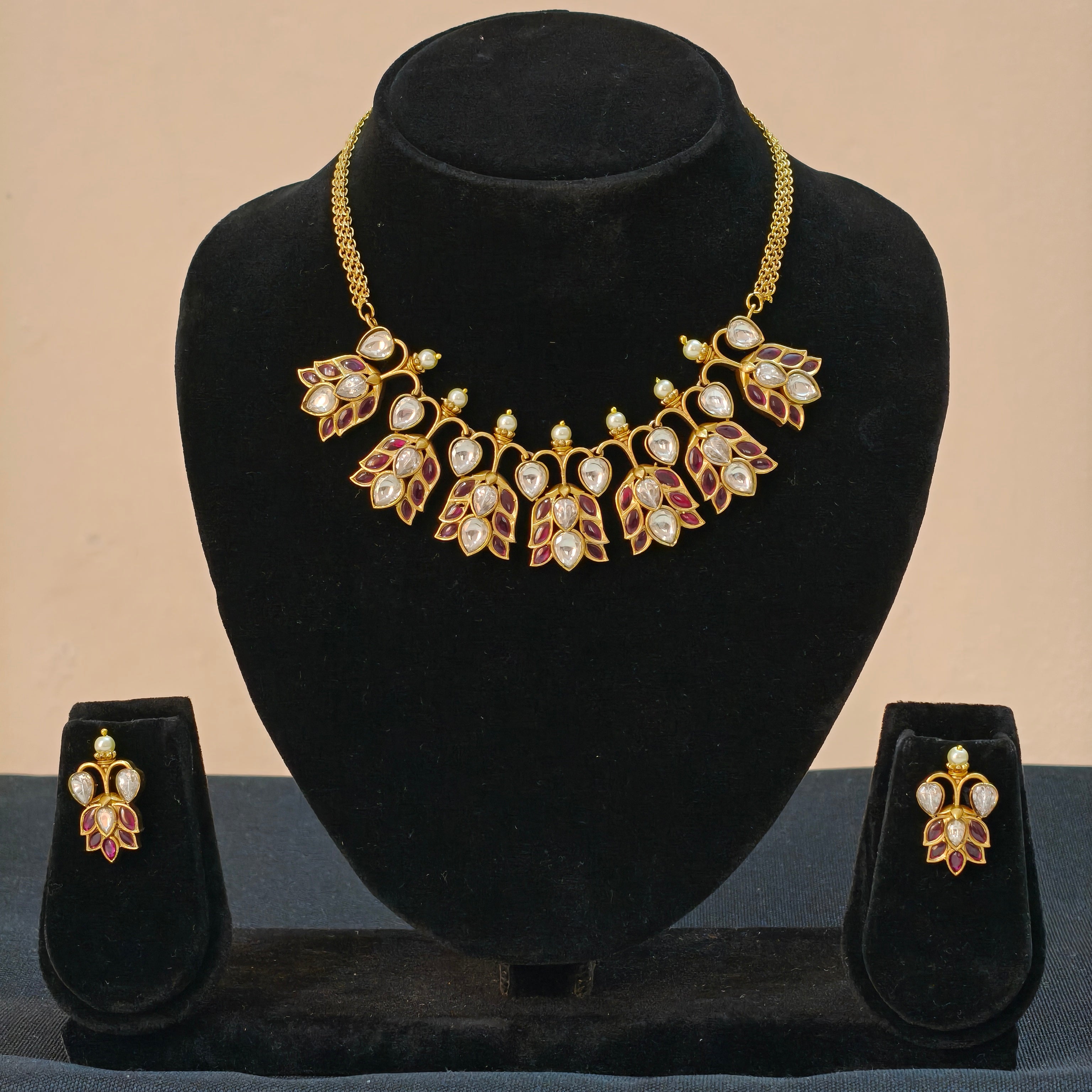 Daredove Kundan Leaf Motif Gold-Plated Necklace & Earrings Set – Ruby Enamel Bridal Jewellery