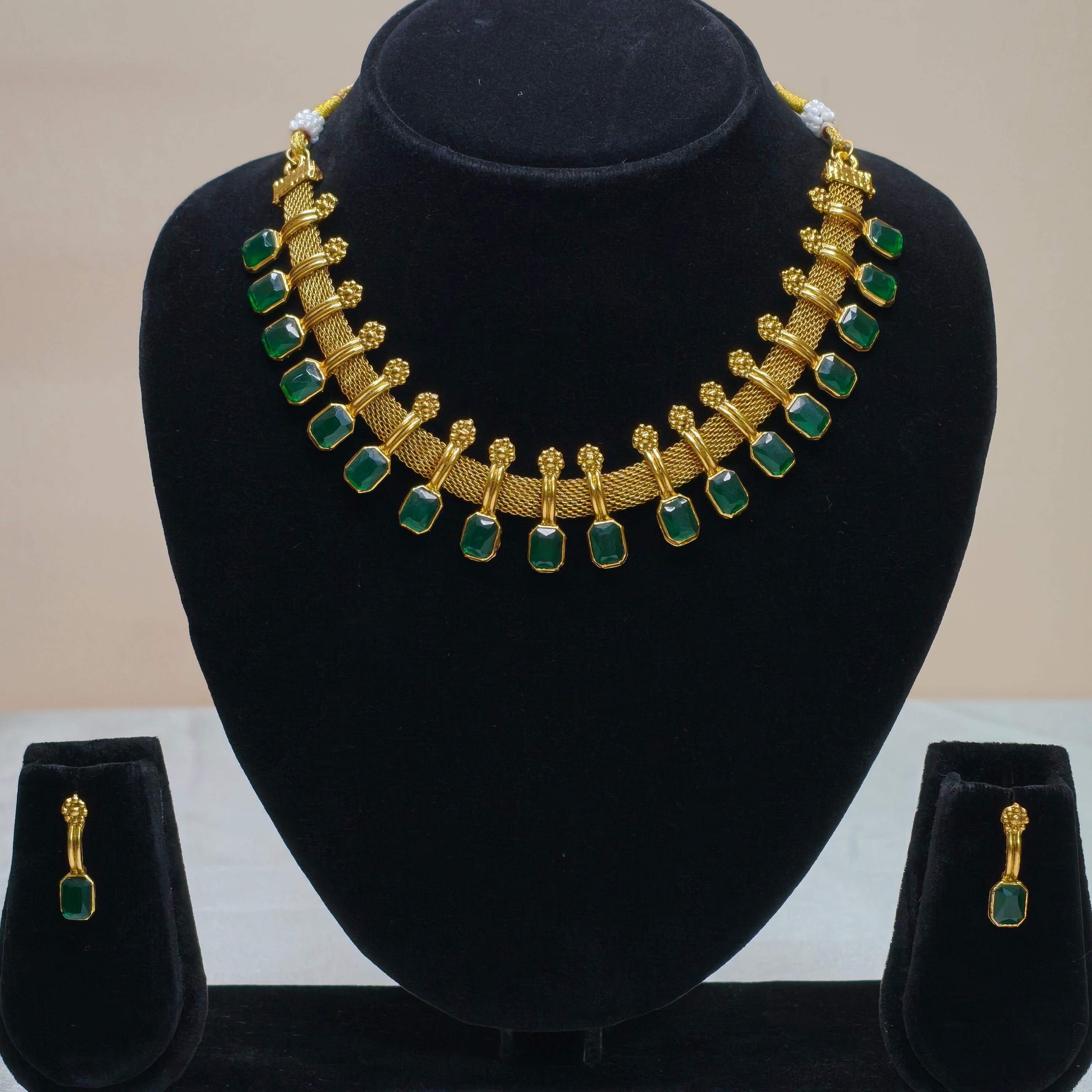 Geometric Motif Temple Necklace Set-DD10029