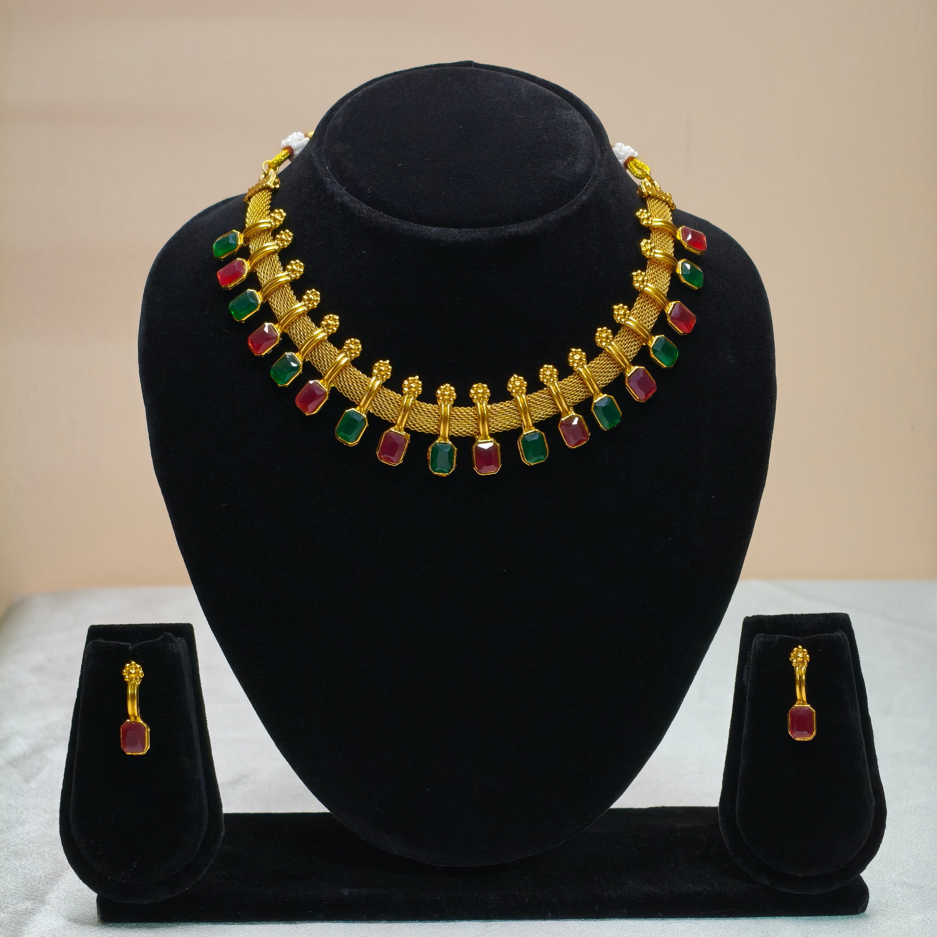 Geometric Motif Temple Necklace Set-DD10029
