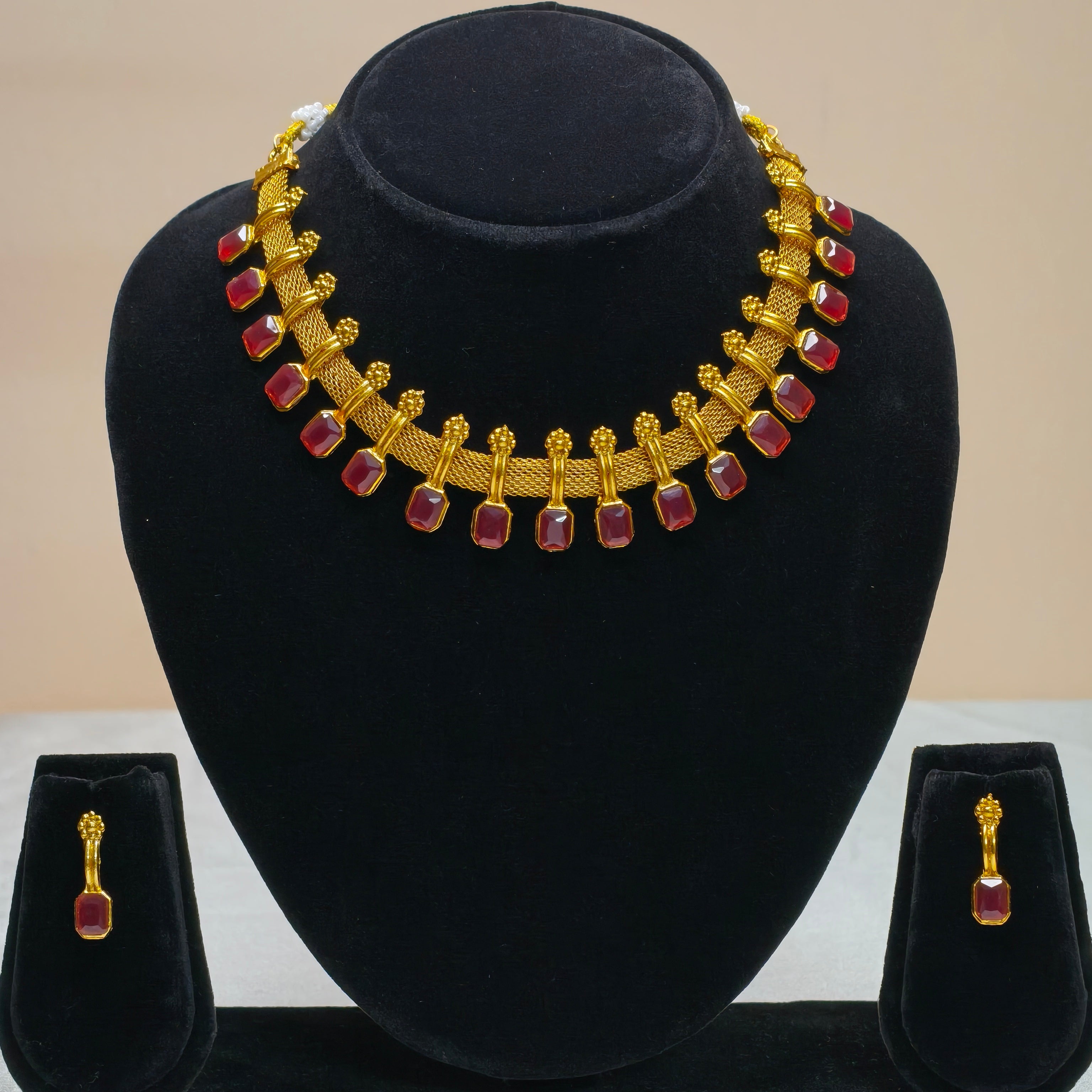 Geometric Motif Temple Necklace Set-DD10029