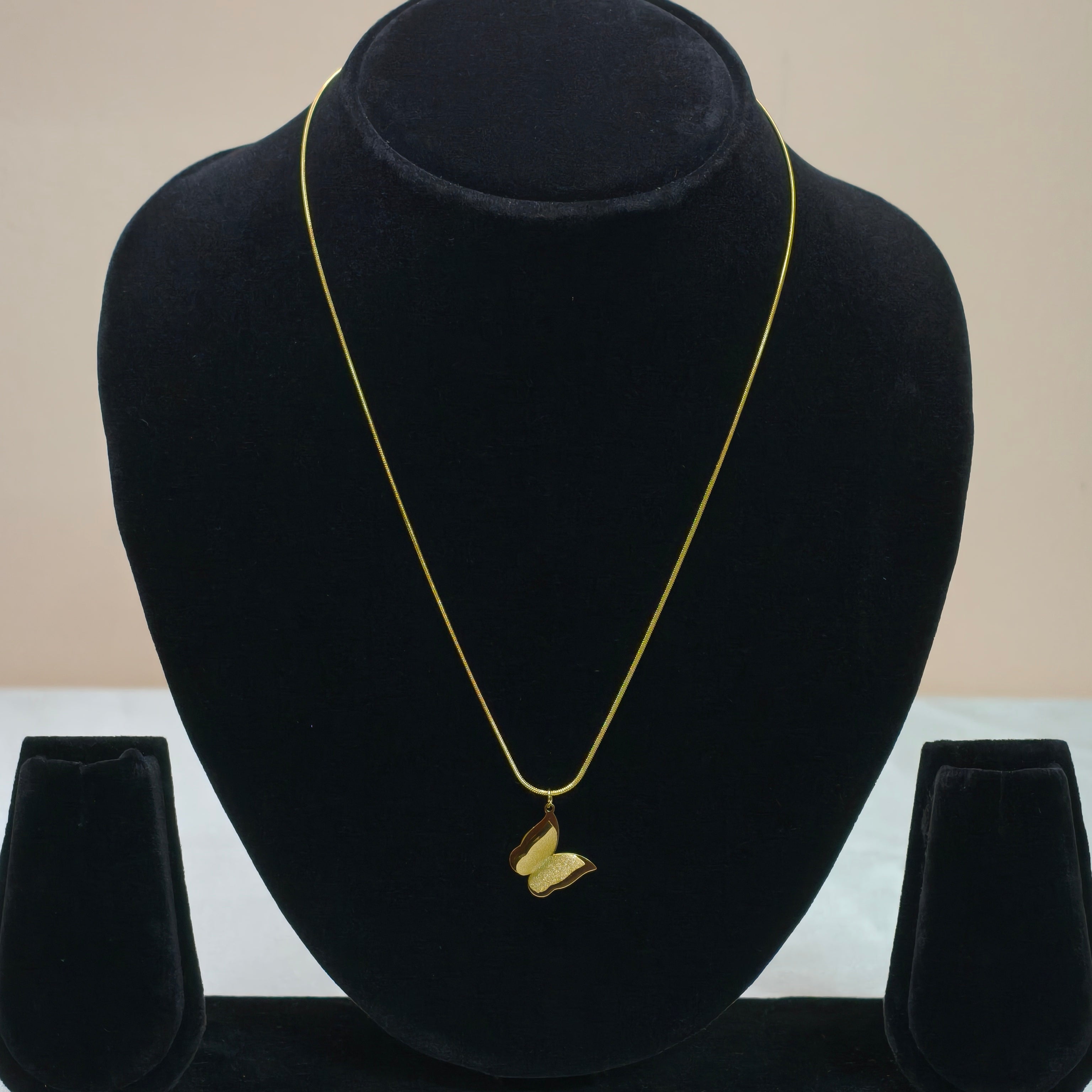 Minimal Butterfly Pendant Necklace-DD10044