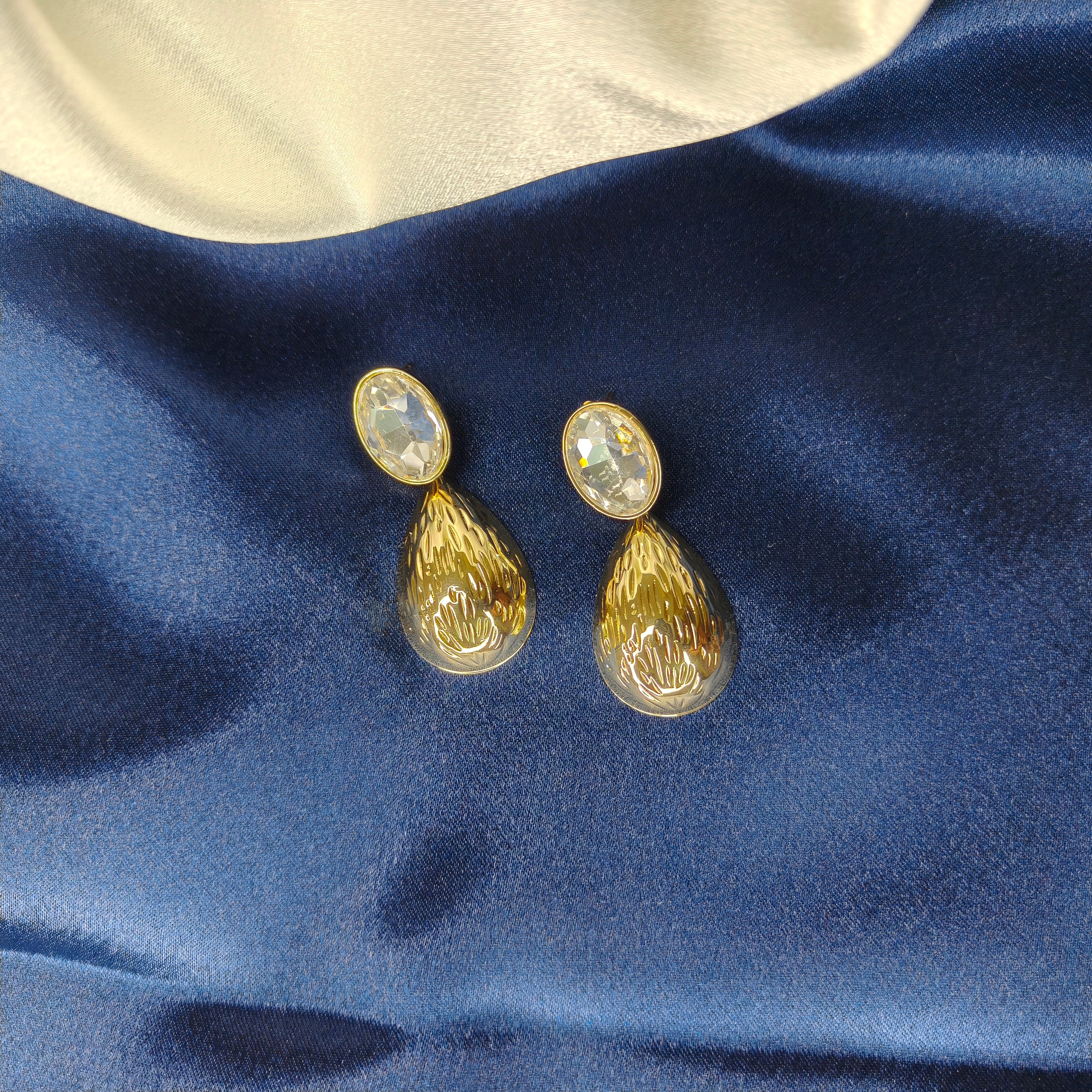 DD10066-Earring Alloy Gold