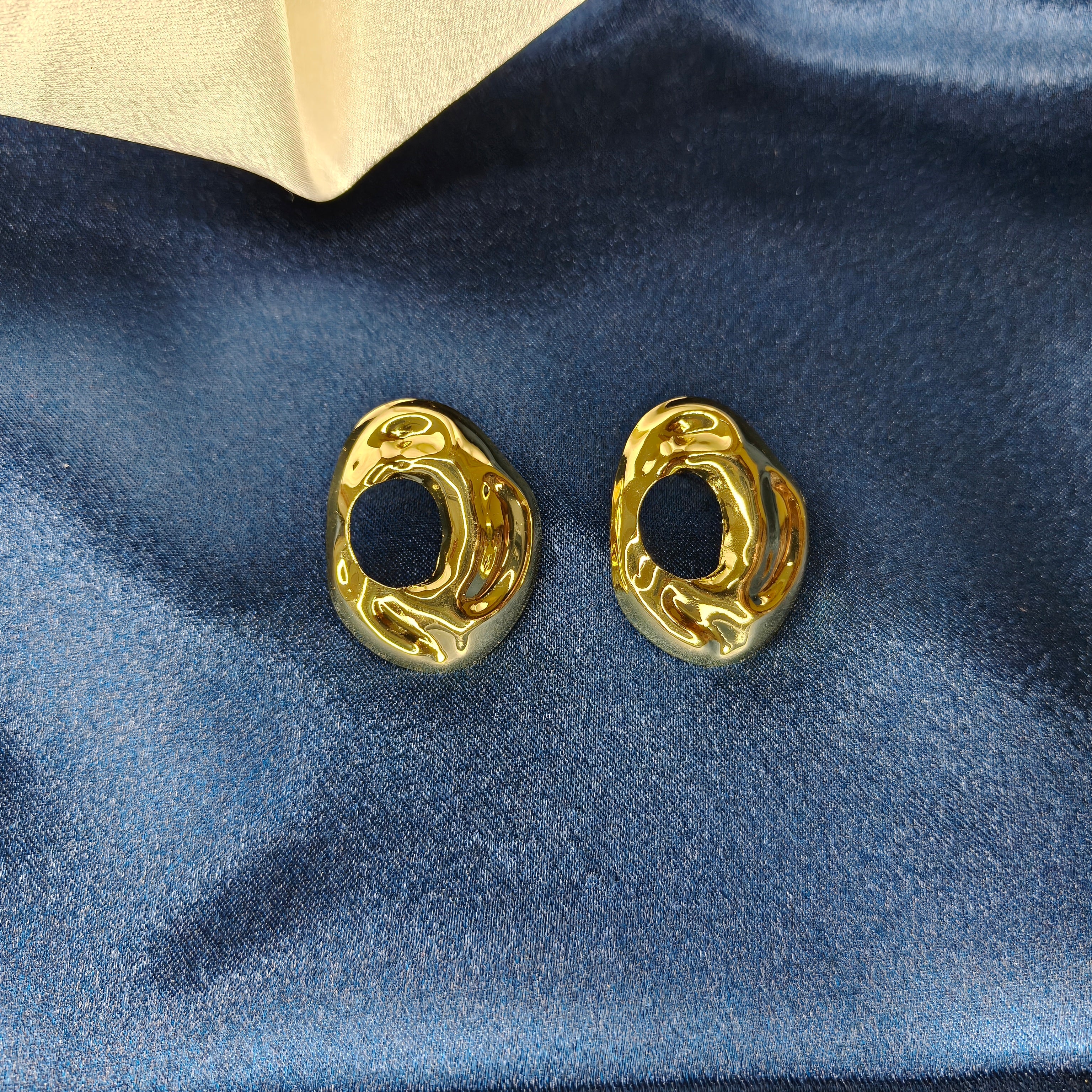 DD10076-Earring Alloy Gold