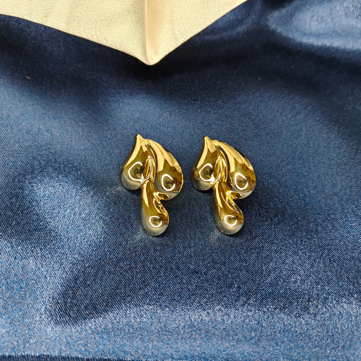 DD10078-Earring Alloy Gold